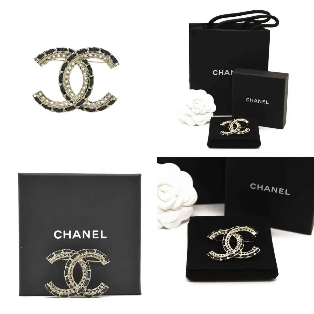 CHANEL Lambskin Chain CC Brooch Black Gold